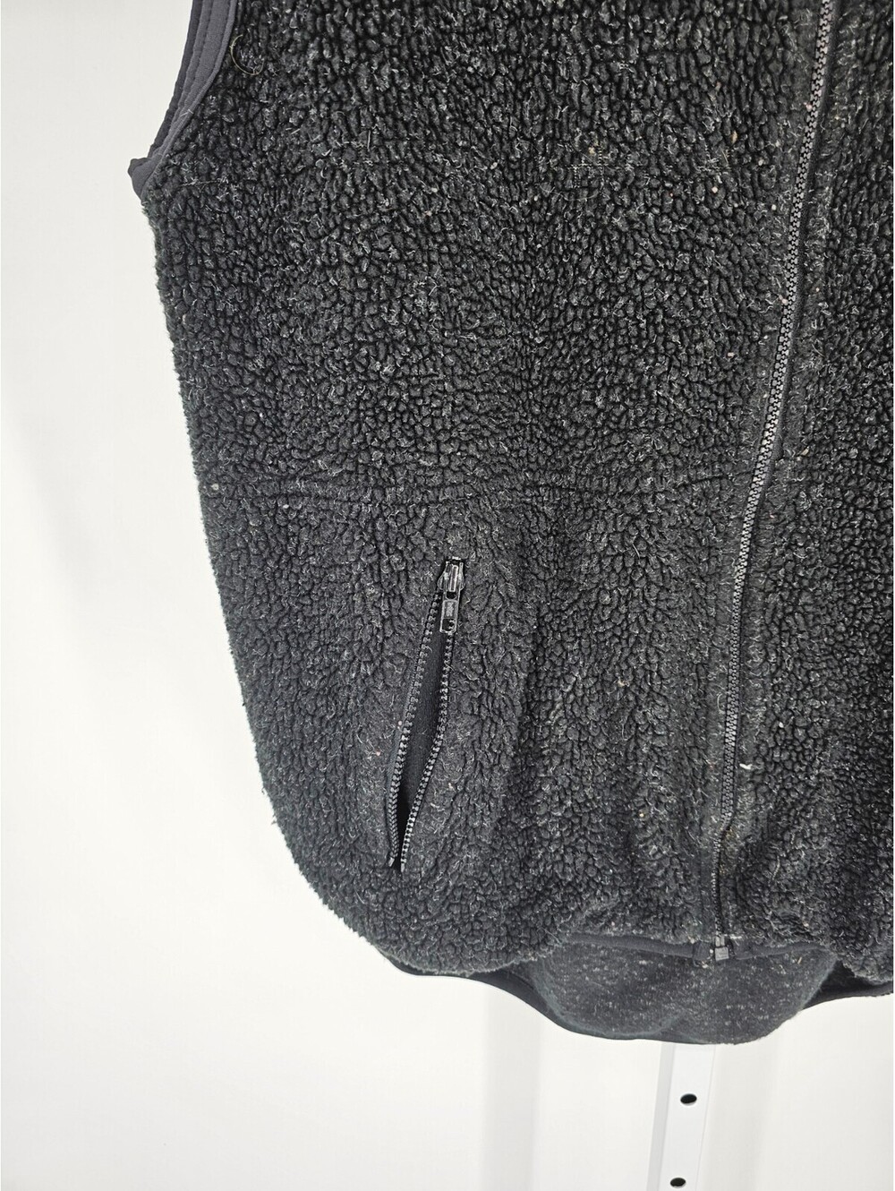 Get Fleeced Performance Womens Sz L Zip Up Sherpa Style Vest Black - Picture 2 of 4